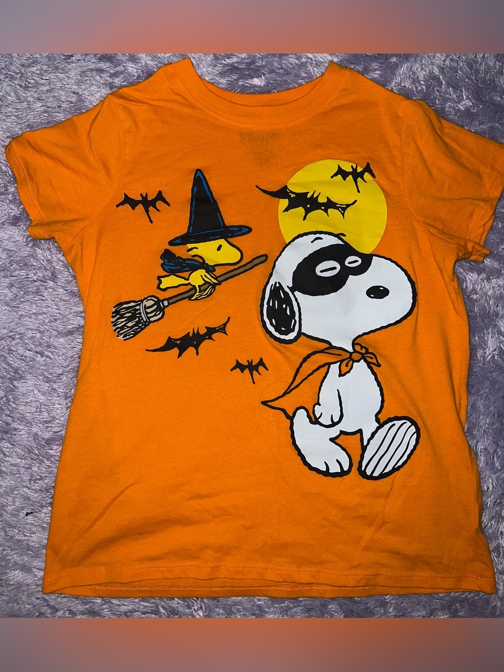 Like New Woman's Halloween Peanuts Snoopy T-Shirt Orange Small